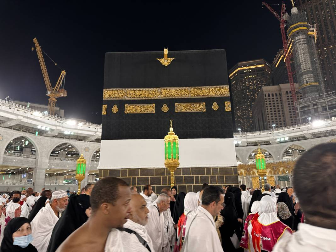 Kabe'nin örtüsü temizlendi - Resim: 19